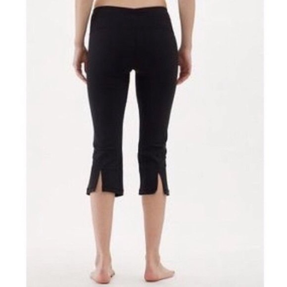 Lululemon Gather & Crow Crop leggings size 6 - Picture 1 of 15